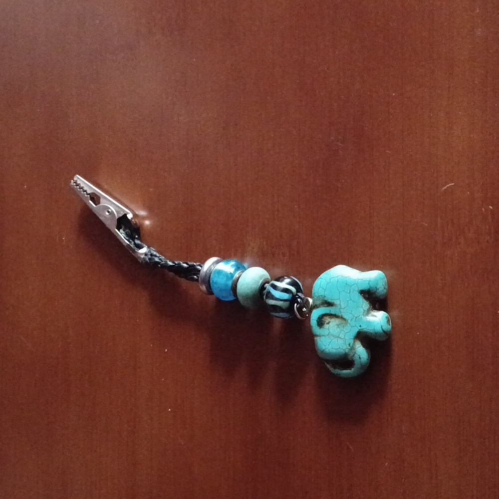 Roach clips